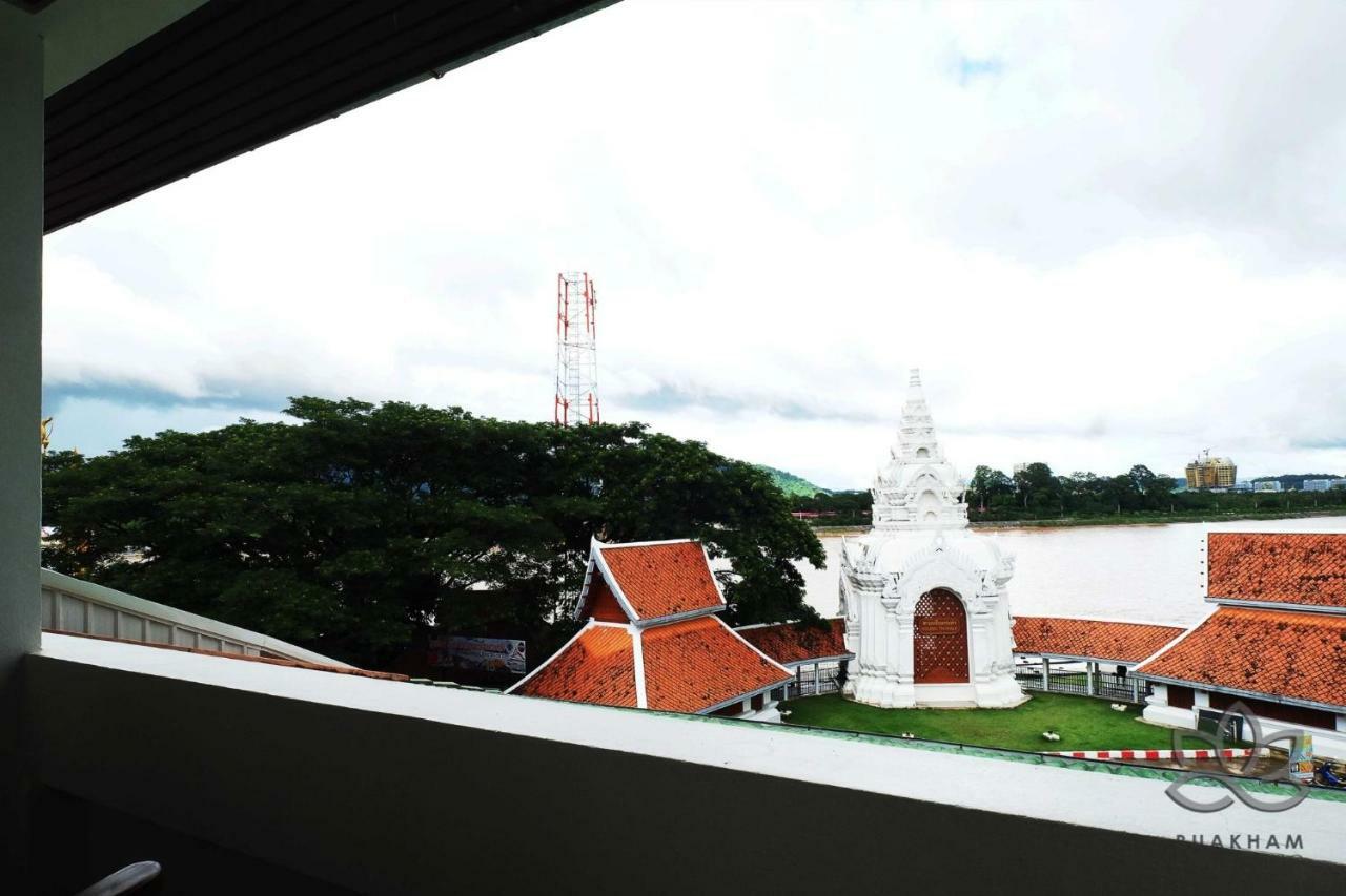 Buakham Rim Khong บัวคำริมโขง Hotell Chiang Saen Exteriör bild
