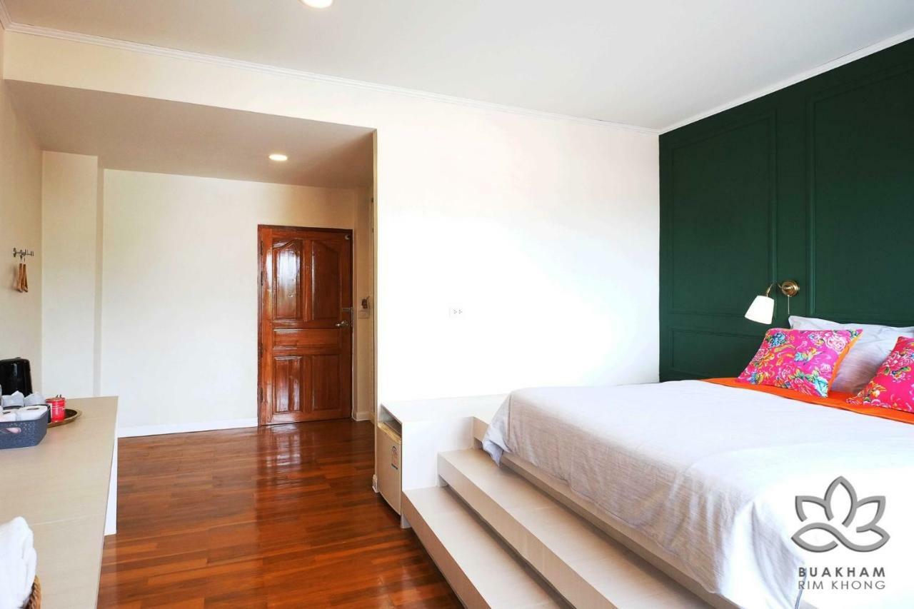 Buakham Rim Khong บัวคำริมโขง Hotell Chiang Saen Exteriör bild